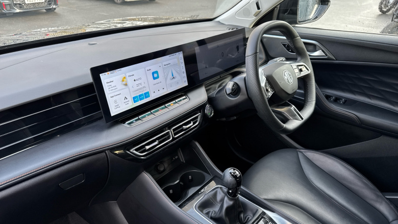 MG HS 1.5 T-GDI Trophy 5dr Petrol Hatchback